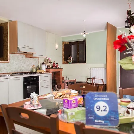 La Casa Di Enza Holiday home